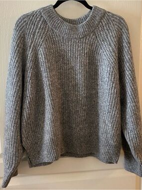 SONOMA Crewneck Ribbed Long Sleeve Sweater in Marled Grey - LP
